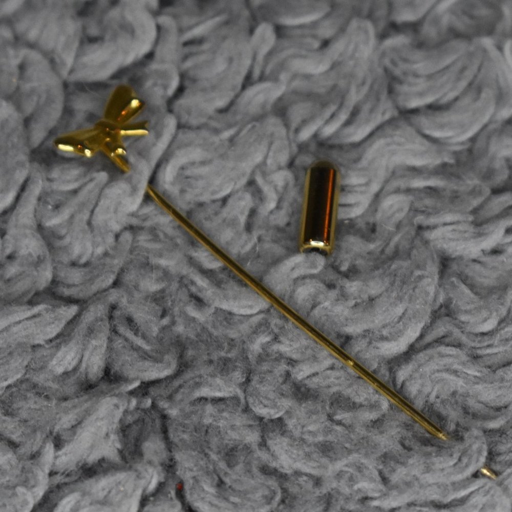 Vintage Gold Bow Hat Pin